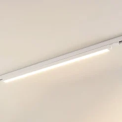 Arcchio Harlow LED-skinnelampe, hvid, 109 cm, 3.000 K