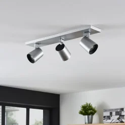 Arcchio Iavo-loftspot, kantet, alu, 3 lyskilder