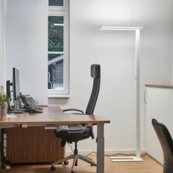Arcchio LED-gulvlampe Logan Basic, hvid, 6.000 lm, dæmpbar