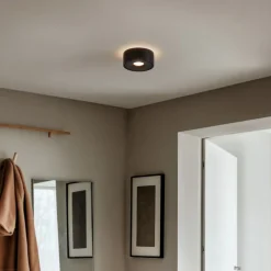 Arcchio LED-loftlampe Rotari, Ø 12 cm, op & ned, sort