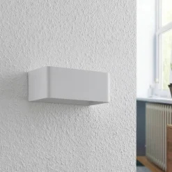 Arcchio LED-væglampe Karam, 20 cm, hvid, metal, op/ned