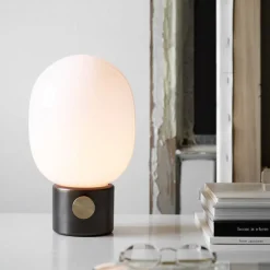 Audo JWDA bordlampe, bruneret messing