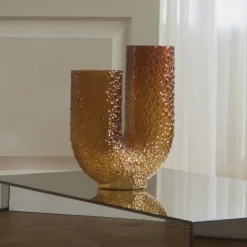 AYTM Arura-vase, ravfarvet, højde 40 cm, bredde 34 cm, glas