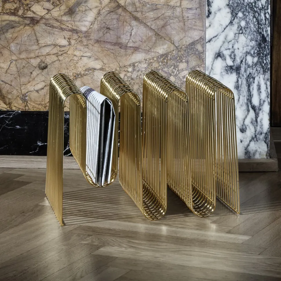 AYTM Magasinholder Curva, guld, bredde 40 cm, stål