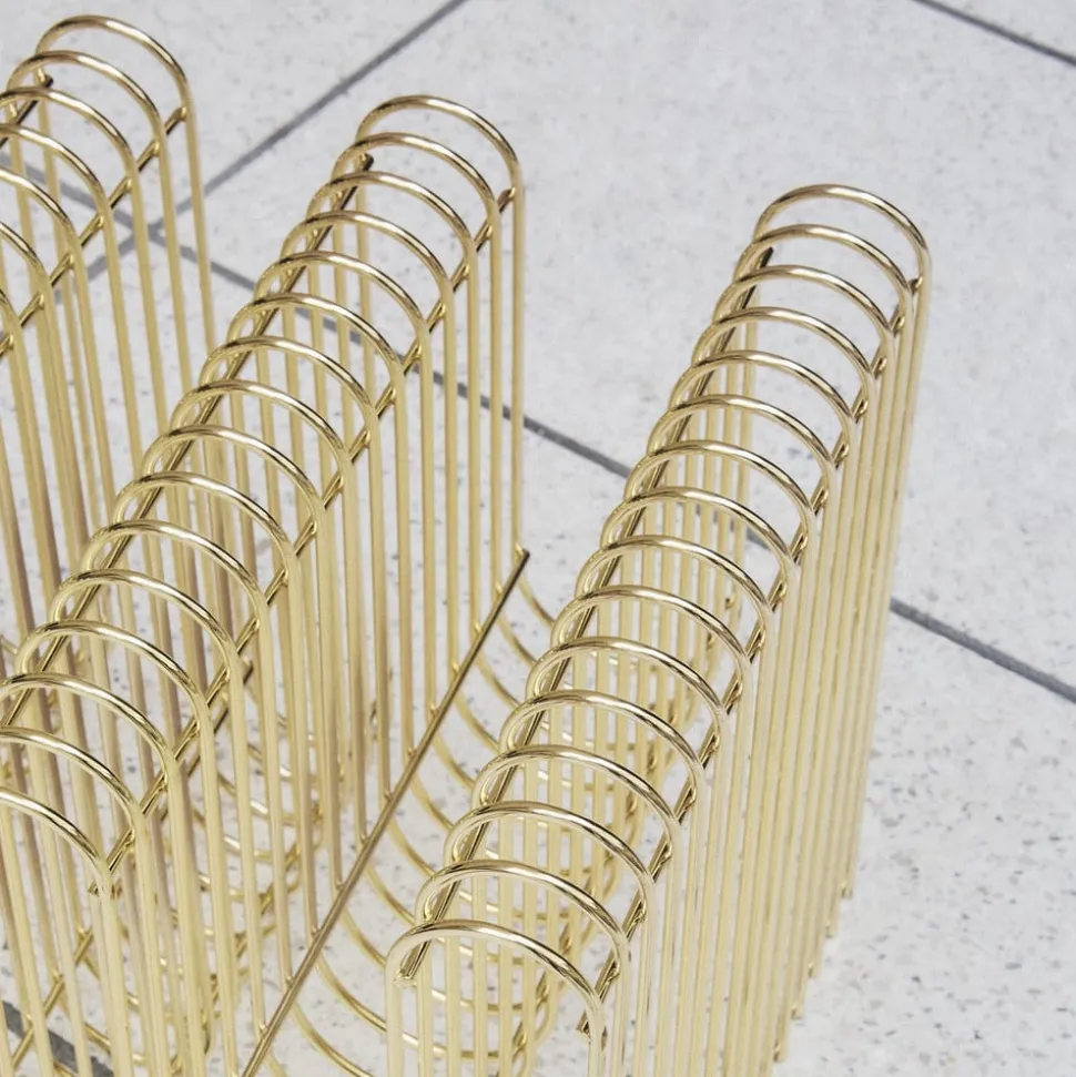 AYTM Magasinholder Curva, guld, bredde 40 cm, stål