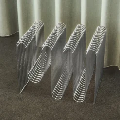 AYTM Magasinholder Curva, sølv, bredde 40 cm, stål
