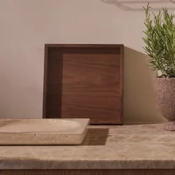 AYTM Unity-bakke, valnød, længde 35 cm, bredde 35 cm, træ