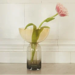 AYTM Vase Torus, ravfarvet, Ø 25 cm, højde 33 cm, glas