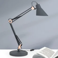 Bachelor bordlampe, tre justeringstrin