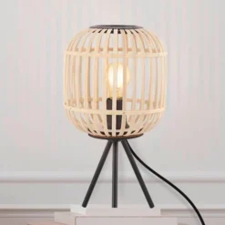 Bordesley bordlampe med træskærm