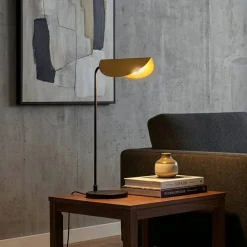 Bordlampe Corner, sort/guld, højde 57 cm, E14