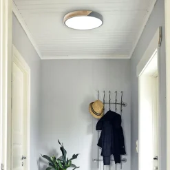 Borneo LED-loftlampe med træramme