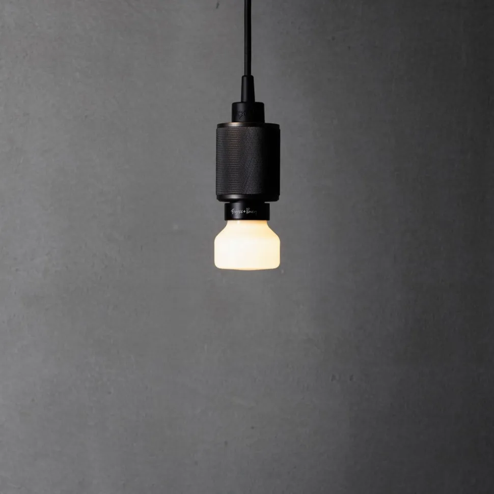 Buster + Punch LED-pære E27 5W opal 2.700K dæmpbar