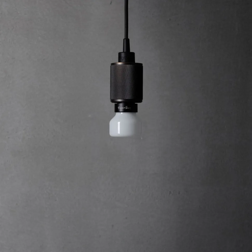 Buster + Punch LED-pære E27 5W opal 2.700K dæmpbar
