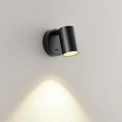CAN TILT vægspot, sort, Ø 10 cm, metalkontakt USB