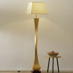 Deco - en gulvlampe med fornemt design