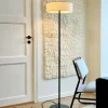 Dyberg Larsen gulvlampe Calix, sort/naturfarvet, 150 cm