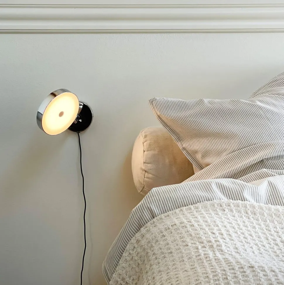 Dyberg Larsen LED-væglampe Starlight, krom Ø 14 cm dæmpbar