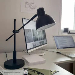 Dyberg Larsen London skrivebordslampe i sort