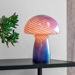 Dyberg Larsen Mushroom bordlampe, blå, højde 23 cm, glas