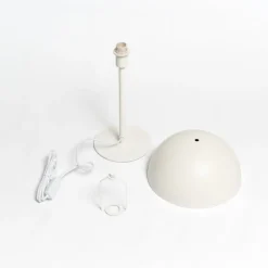 Dyberg Larsen Stockholm bordlampe E14, 43 cm, hvid