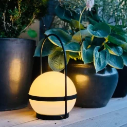 Dyberg Larsen Summer solcelle-bordlampe USB-lades