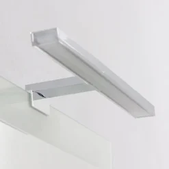 Energibesparende LED-spejllampe Esther S3, IP44