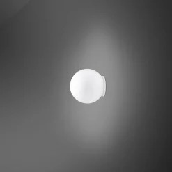 Fabbian Lumi Sfera væglampe i glas, Ø 9 cm