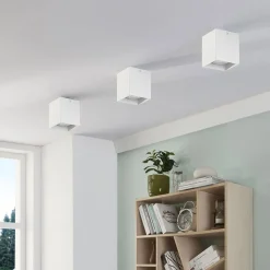 Firkantet påbygnings downlight Carson i hvid
