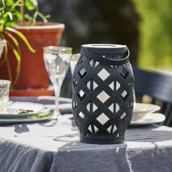 Flame Lantern LED-lygte, sort, højde 23 cm
