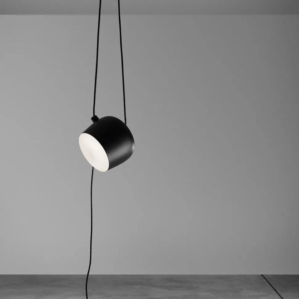 FLOS Aim LED-designer-pendellampe, sort
