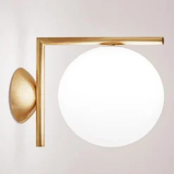 FLOS IC C/W1 væglampe, børstet messing
