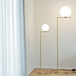FLOS IC F1 gulvlampe, børstet messing