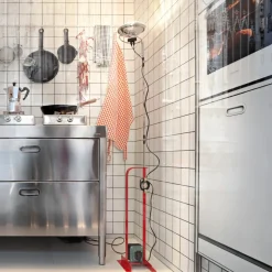 FLOS Toio gulvlampe Gx16d-LED rød