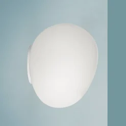 Foscarini Gregg MIDI væglampe, i glas, hvid