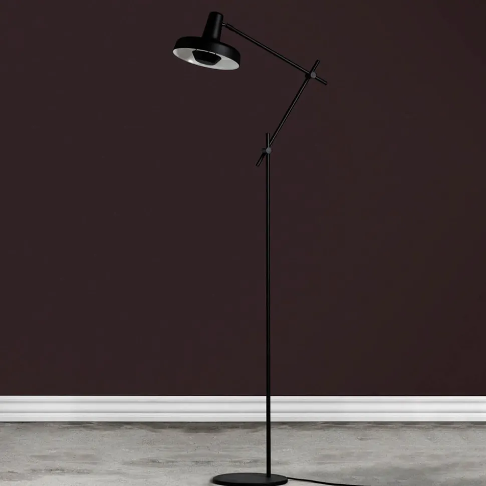 GRUPA Arigato gulvlampe, tredelt arm, sort