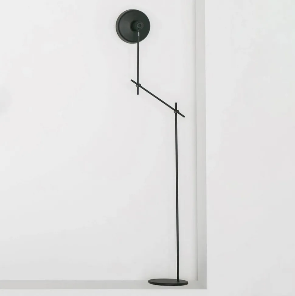 GRUPA Arigato gulvlampe, tredelt arm, sort