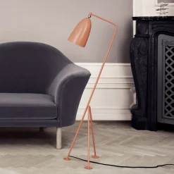GUBI Gräshoppa trefods gulvlampe, vintagerød