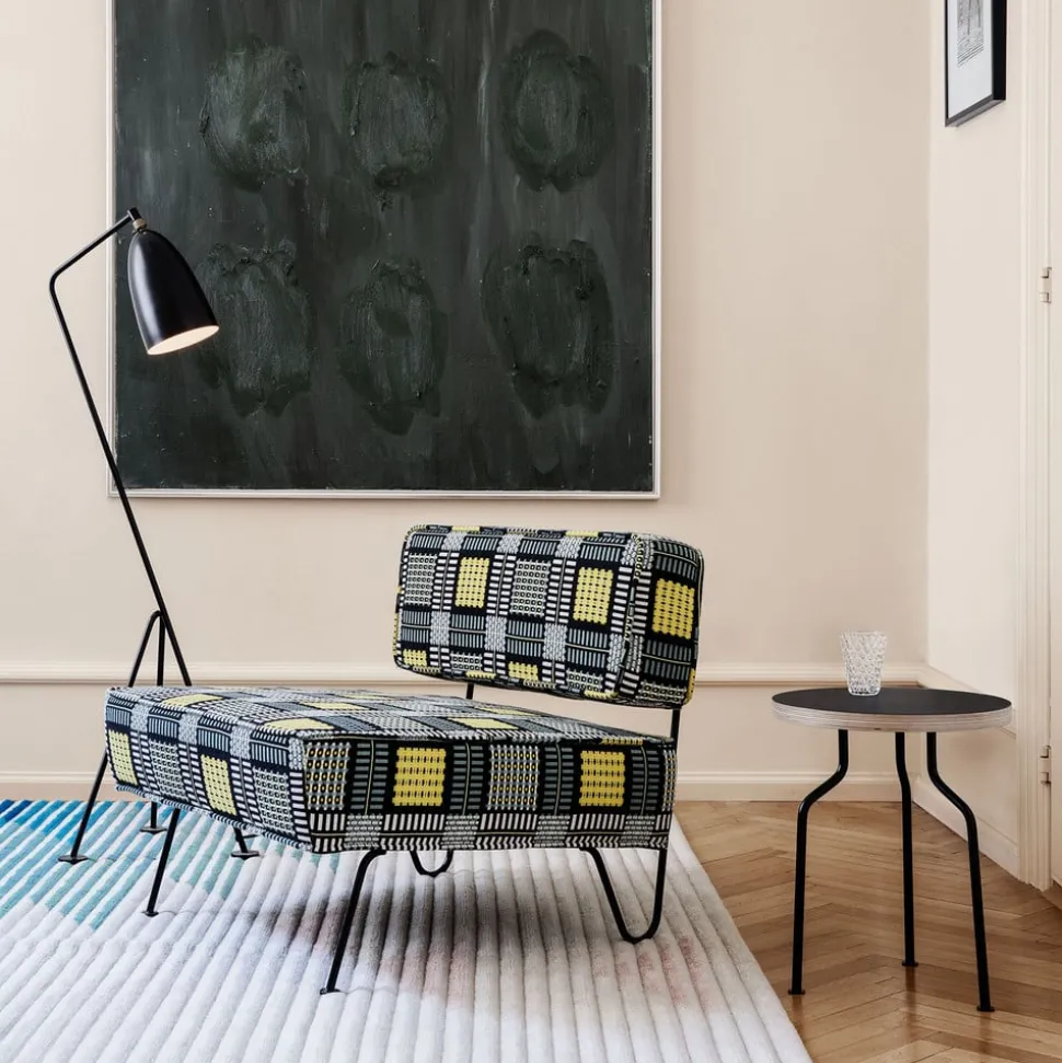 GUBI Gräshoppa trefods gulvlampe, sort