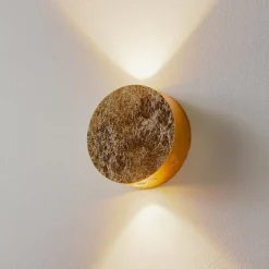 Guldskinnende LED væglampe Sunny
