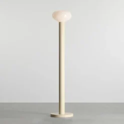 Gulvlampe Flo, beige, højde 138 cm, 1 lyskilde, glas