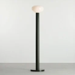 Gulvlampe Flo, grøn, højde 138 cm, 1 lyskilde, glas