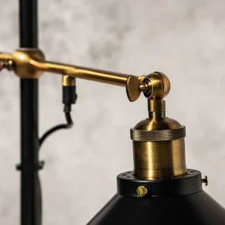 Gulvlampe Lenius med bevægelig skærm