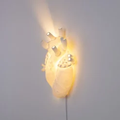 Heart Lamp LED-væglampe af porcelæn, hvid