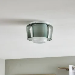 Helestra Canio - loftlampe i glas, røggrå