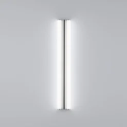 Helestra LED-spejllampe LOOM, længde 60 cm, krom, IP44