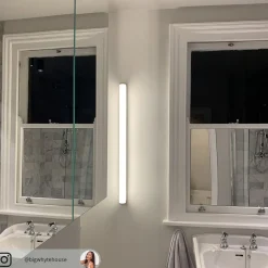 Helestra Ponto LED-væglampe, IP44 90 cm