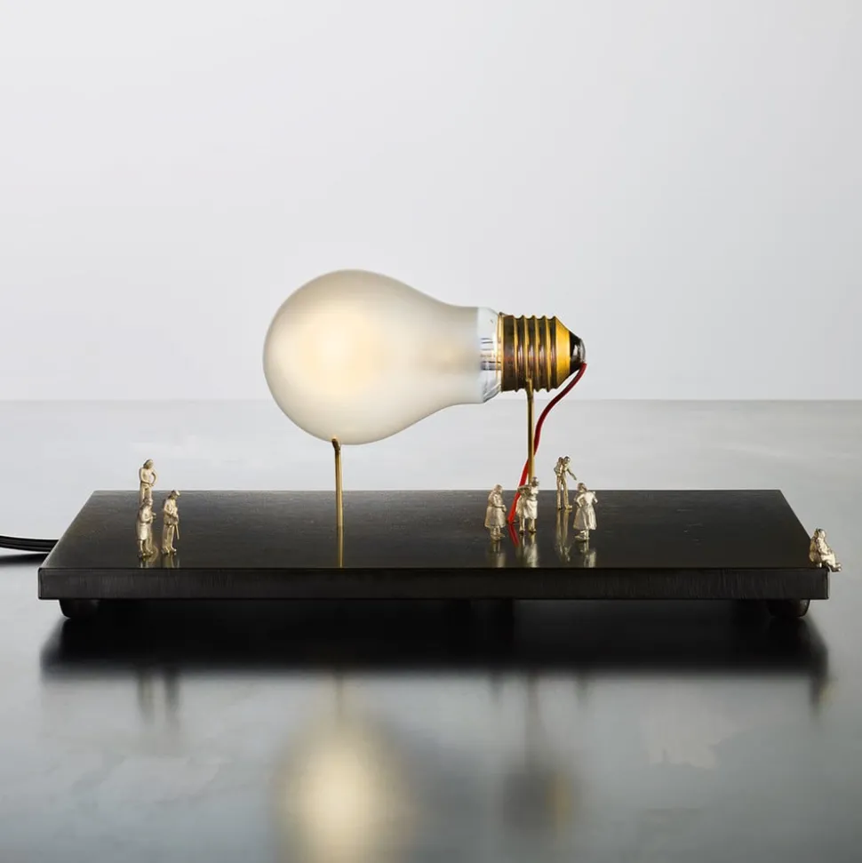 Ingo Maurer bordlampe I Ricchi Poveri, 10 cm, sort