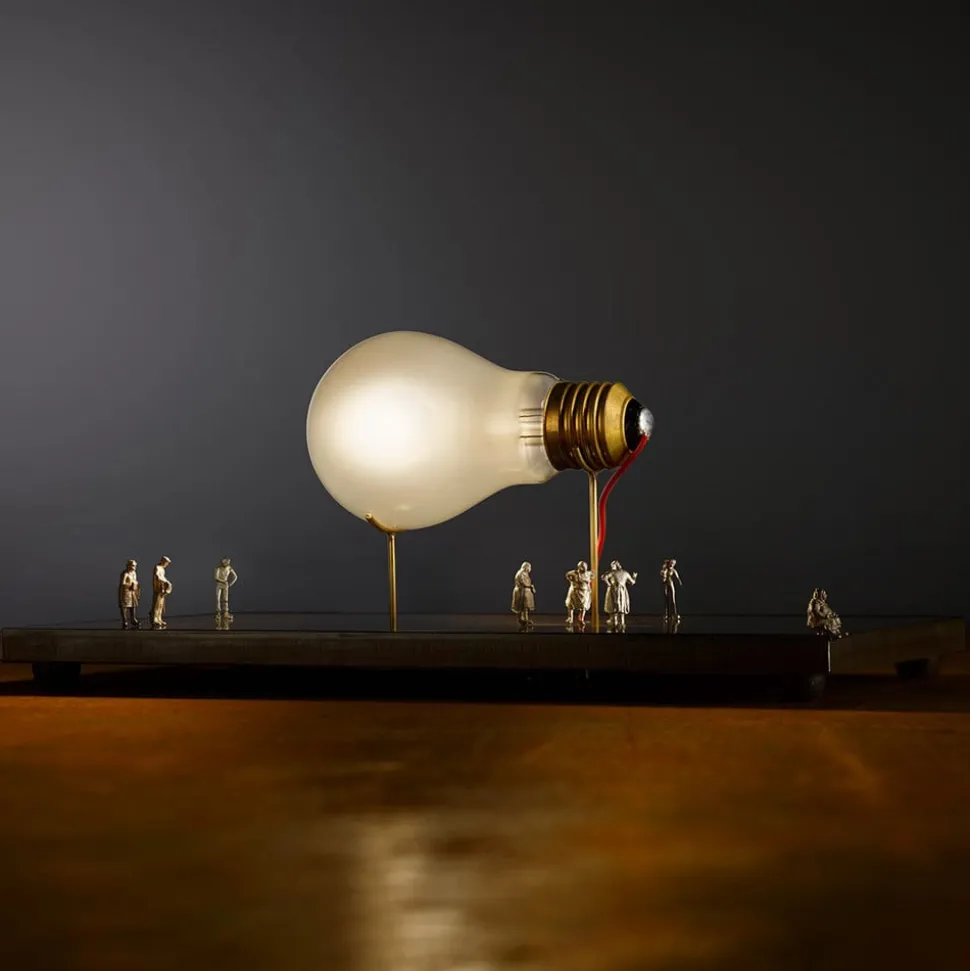 Ingo Maurer bordlampe I Ricchi Poveri, 10 cm, sort