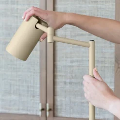 IT'S ABOUT ROMI Gulvlampe Bilbao, beige, højde 154 cm